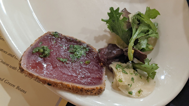 Seared tuna tataki salad with greens